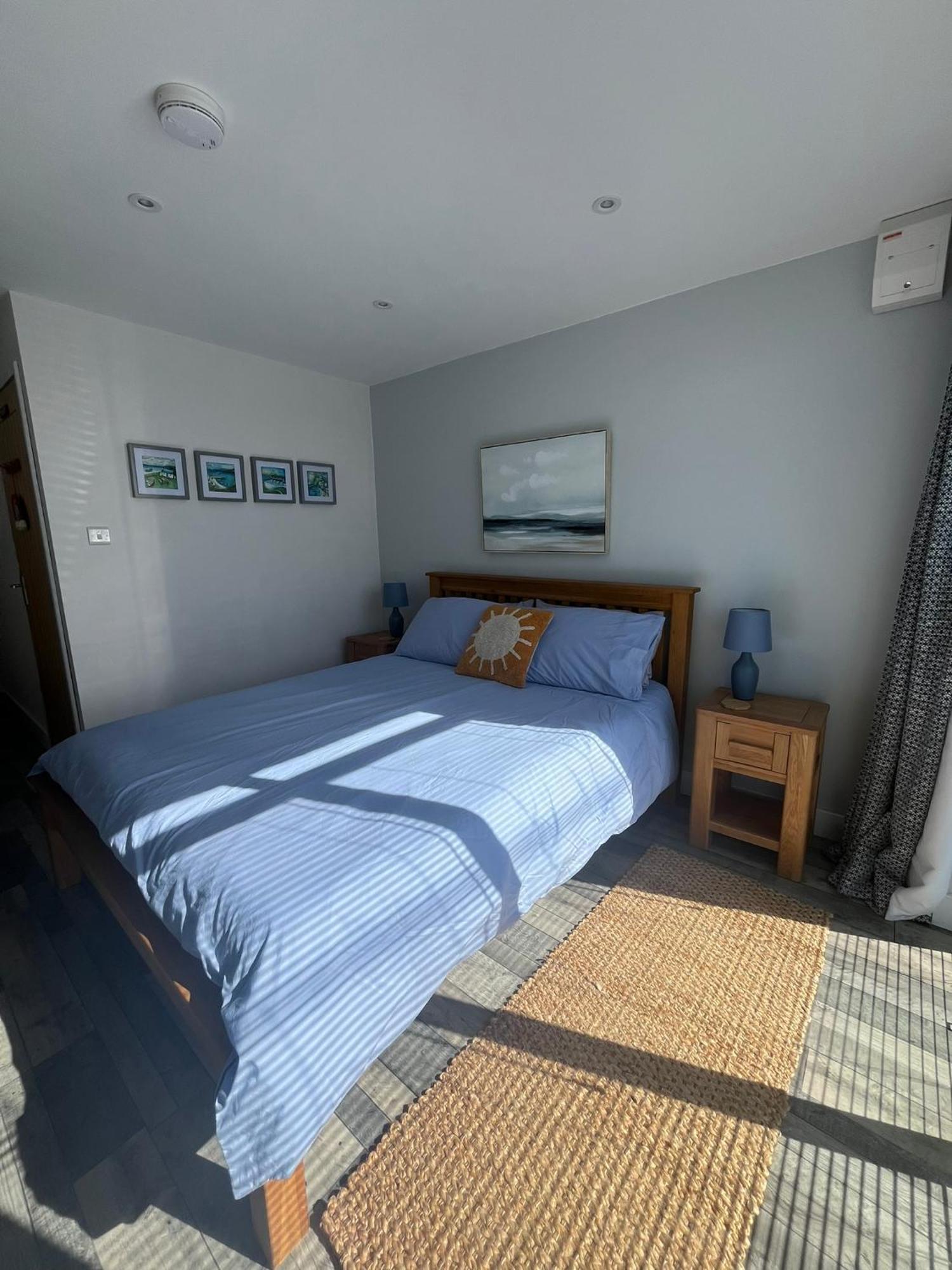 Entire Guest Suite In Four Mile Bridge, Rhoscolyn Валли Экстерьер фото
